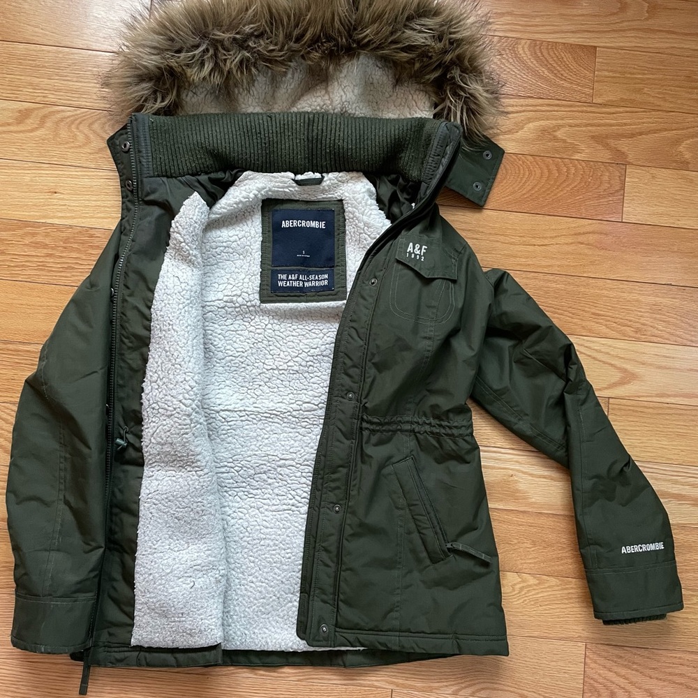 Abercrombie and Fitch all-season weather warrior jacket